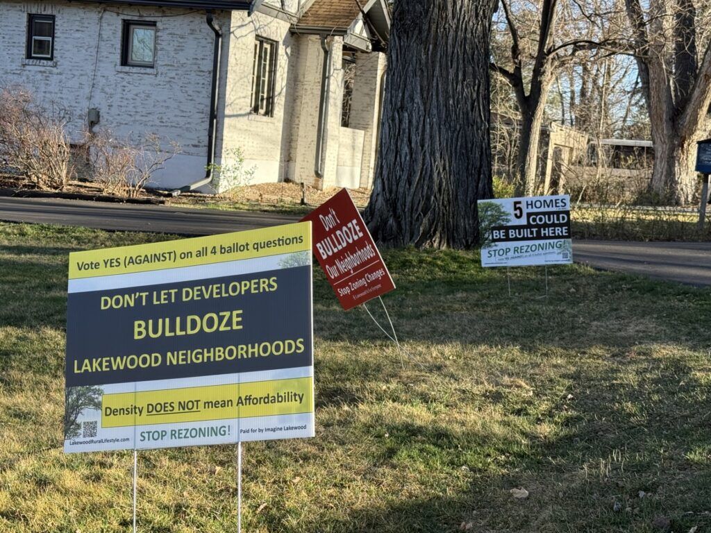 Yard signs Lakewood zoning