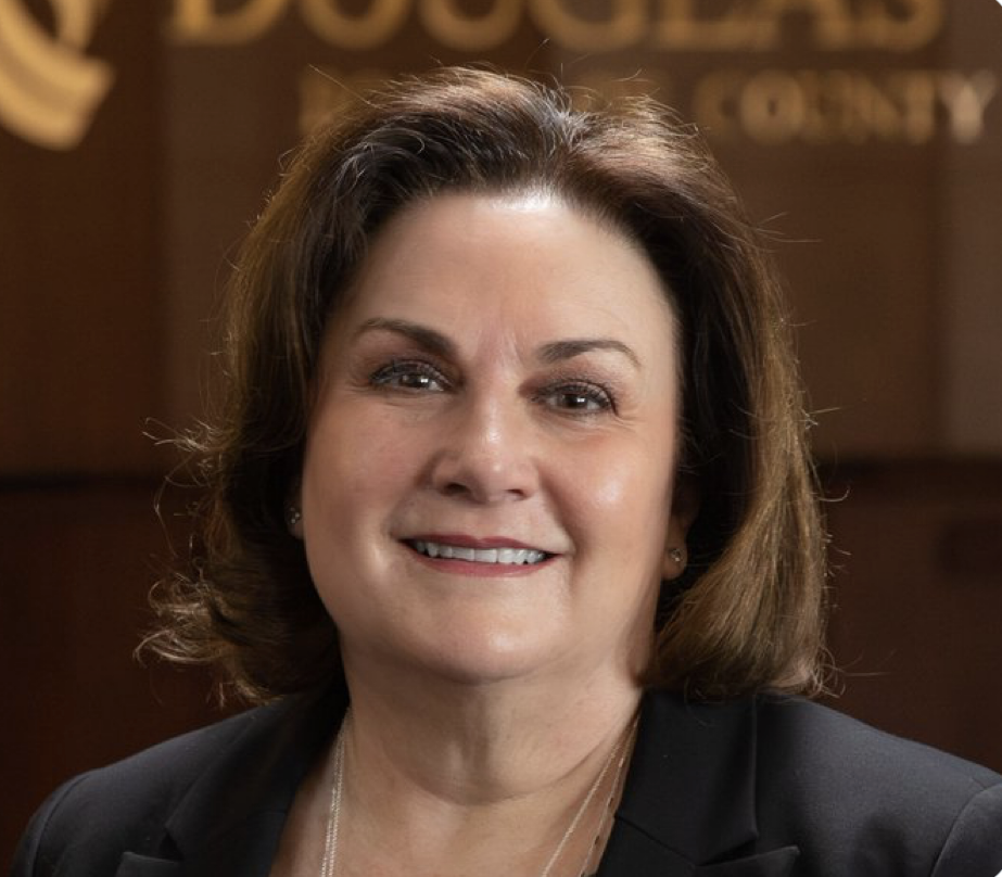 Lora Thomas