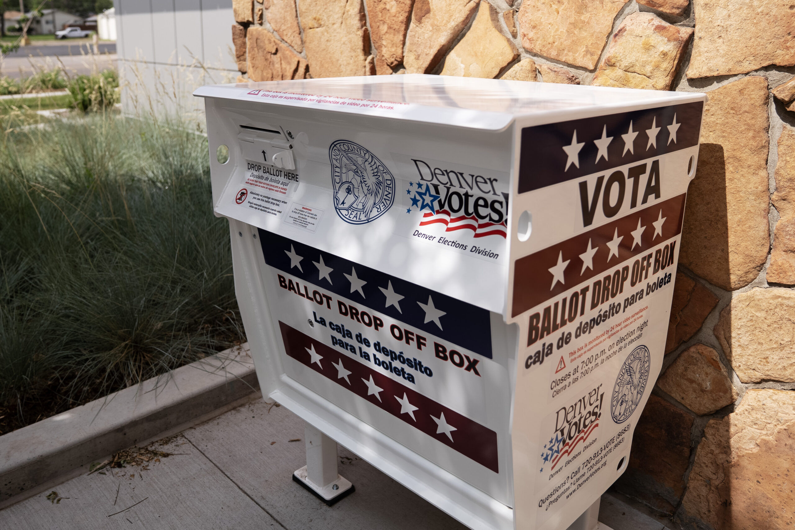 Primary ballots hit mailboxes in high-stakes election year in Colorado