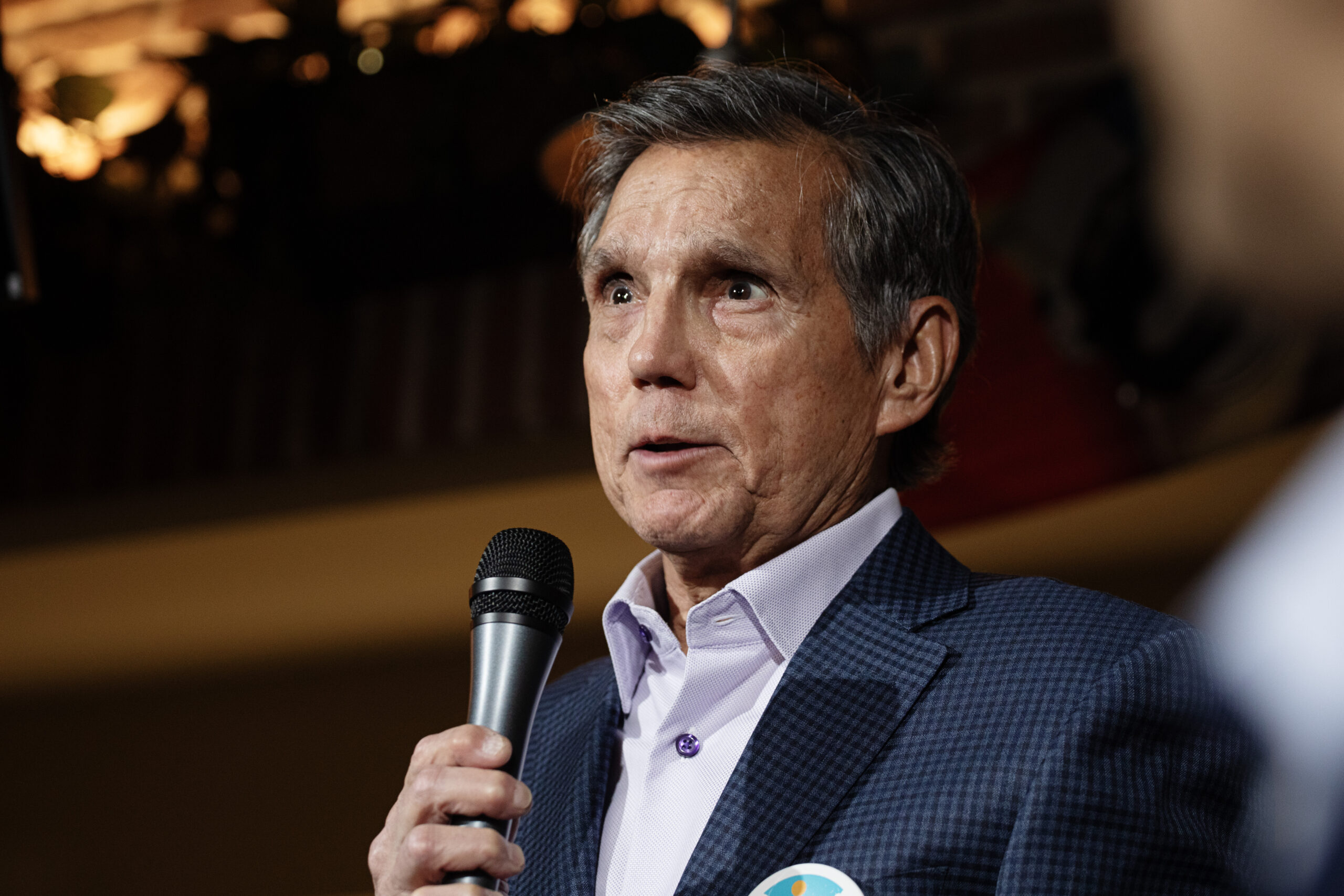 Dem-GOP tension dominates 1,000-bill legislative session